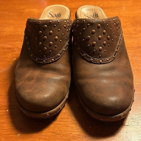 Sofft Langston Caramelo Leather Studded Distressed Slip On Clogs Mules Size 7.5 - Picture 4 of 12